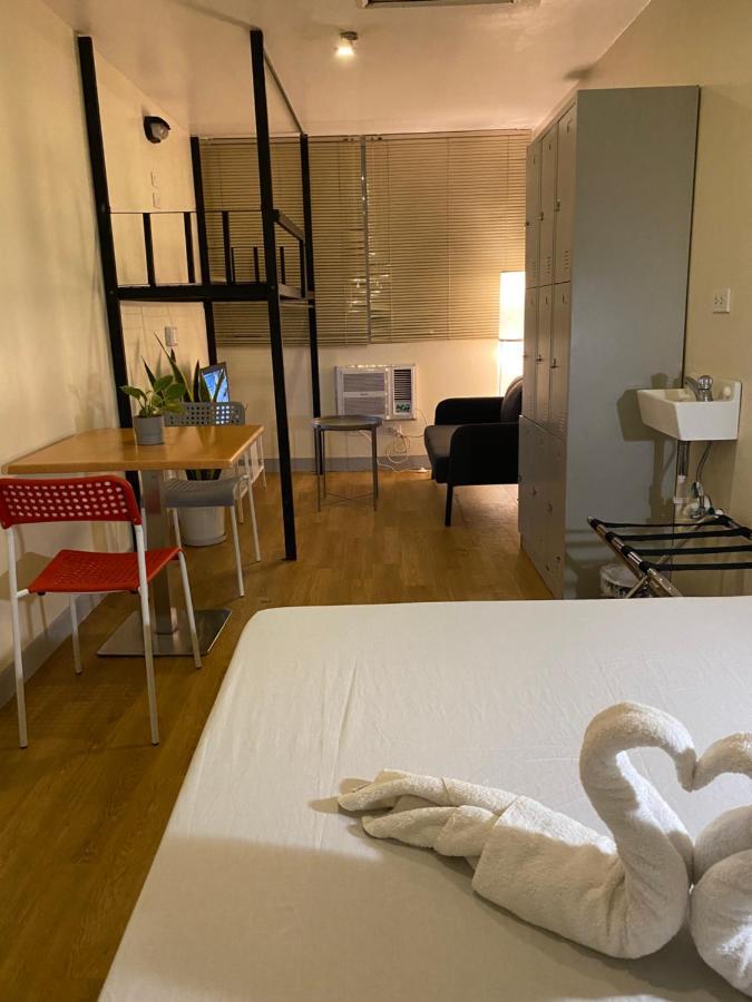 Burgos Hub Hostel Pasay Dış mekan fotoğraf